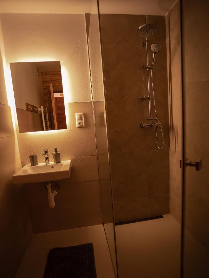 Vila Somani โนวาเลสนา ภายนอก รูปภาพ